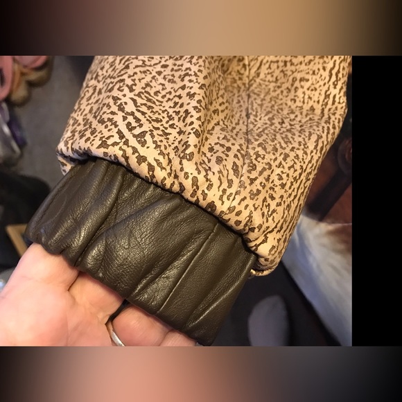 J.PERCY for MARVIN RICHARDS CHEETAH PRINT LEATHER  JACKET W/WOLF FUR COLLAR/SZ L - Picture 4 of 14